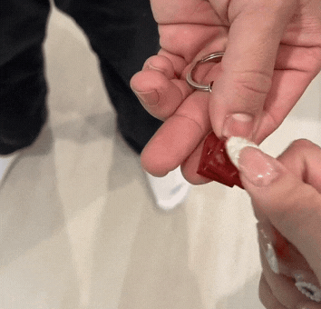 imgpsh_fullsize_anim_-_2024-12-25T075906.767.gif